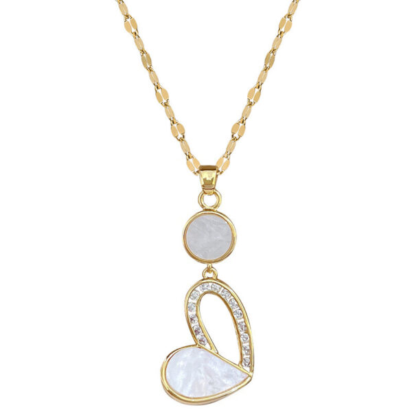 Shell Pendant Necklace