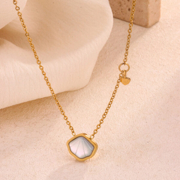 Inlay Pendant Necklace