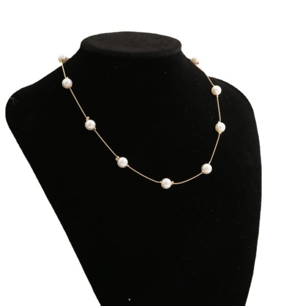 Geometric  Pearls Necklace